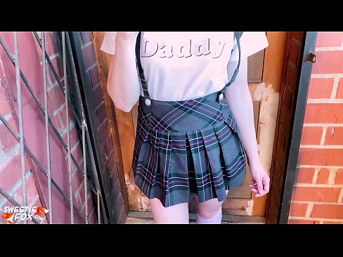 ❤️ 女学生深深地吸吮她的鸡巴，代替上课做爱 ❤️❌ Super sex ❌️